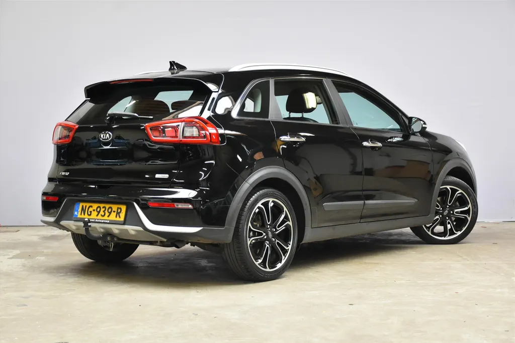 Kia Niro 1.6 GDi Hybrid 141pk DCT6 First Edition Navi | Camera | PDC | Cruise | Trekhaak | LMV
