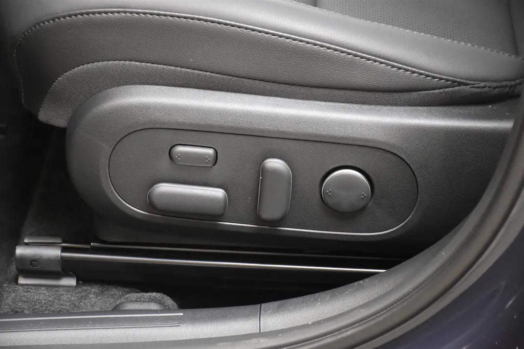 Hyundai Kona 1.6 GDI HEV Premium Sky