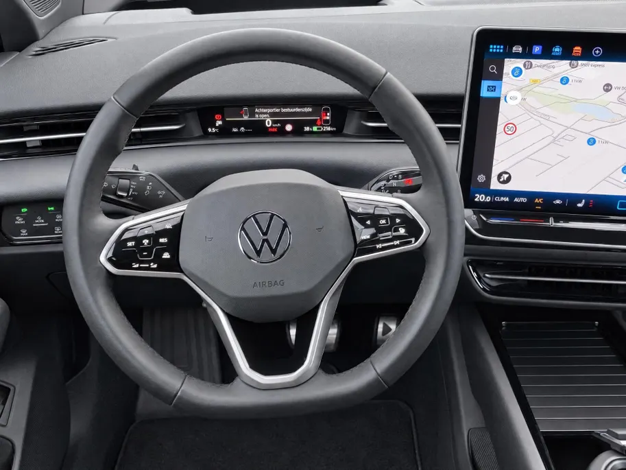 Volkswagen ID.7 Tourer Pro 77 kWh 210kW/286PK · Trekhaak · 360°Camera · Stoel- stuur- & voorruitverwarming · Garantie t/m 16-10-2027