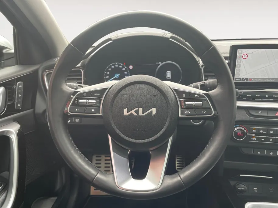Kia Ceed Sportswagon 1.0 T-GDi ExecutiveLine | Navigatie| Climate Control| Cruise Control| Stoel verwarming| Stuur verwarming| Camera| elec. stoel met geheugen| JBL speakers| Schuif en kanteldak!
