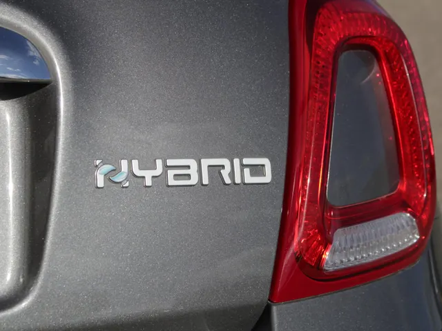 Fiat 500 1.0 Hybrid Dolcevita | Carplay / Android auto | Cruise | Airco | Park sens