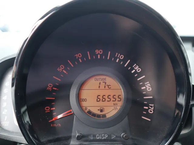 Toyota Aygo 1.0 VVT-i x-play Carplay | Camera