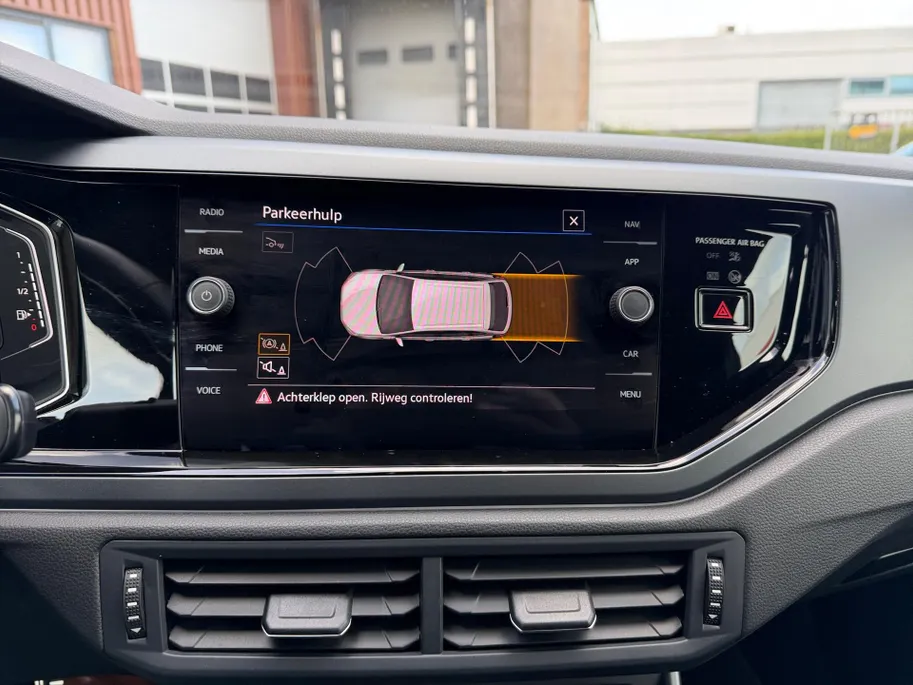 Volkswagen Taigo 1.0 TSI R-Line Edition | Virtual Cockpit | Parkeersensoren | Apple/Android Carplay | AUTOMAAT | Climate Control |