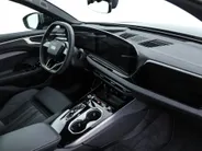 Audi A6 Avant S edition Comp 367 PK S-tronic e-hybrid quattro · MIDNIGHT GREEN · 360 Camera · Servosluiting · Panoramadak · Bang & Olfusen · Elek. Stuurkolom · Bijrijder Scherm · Stoelverwarming V + A · 21'' Inch · Garantie t/m 03-03-2028