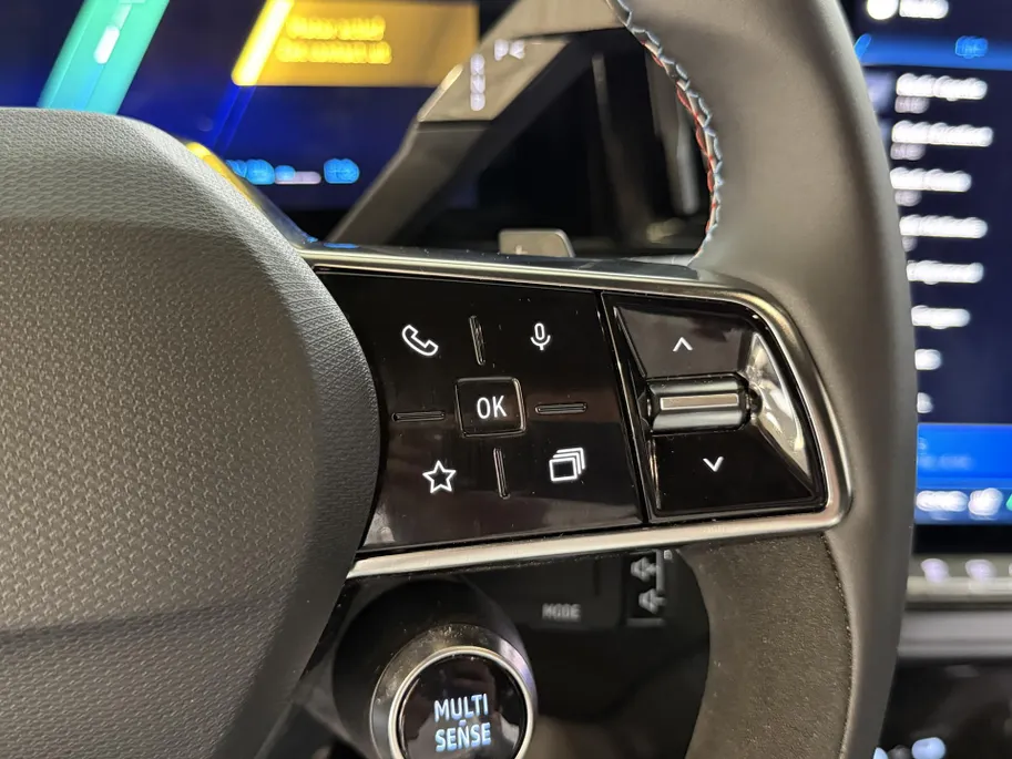 Renault Austral 200PK E-Tech Full Hybrid Esprit Alpine Automaat | 360 Camera | Elektrische Voorstoelen | Climate Control | Stoelverwarming | Digital Cockpit | Apple CarPlay/Android Auto | Lichtmetalen Velgen | Full LED |