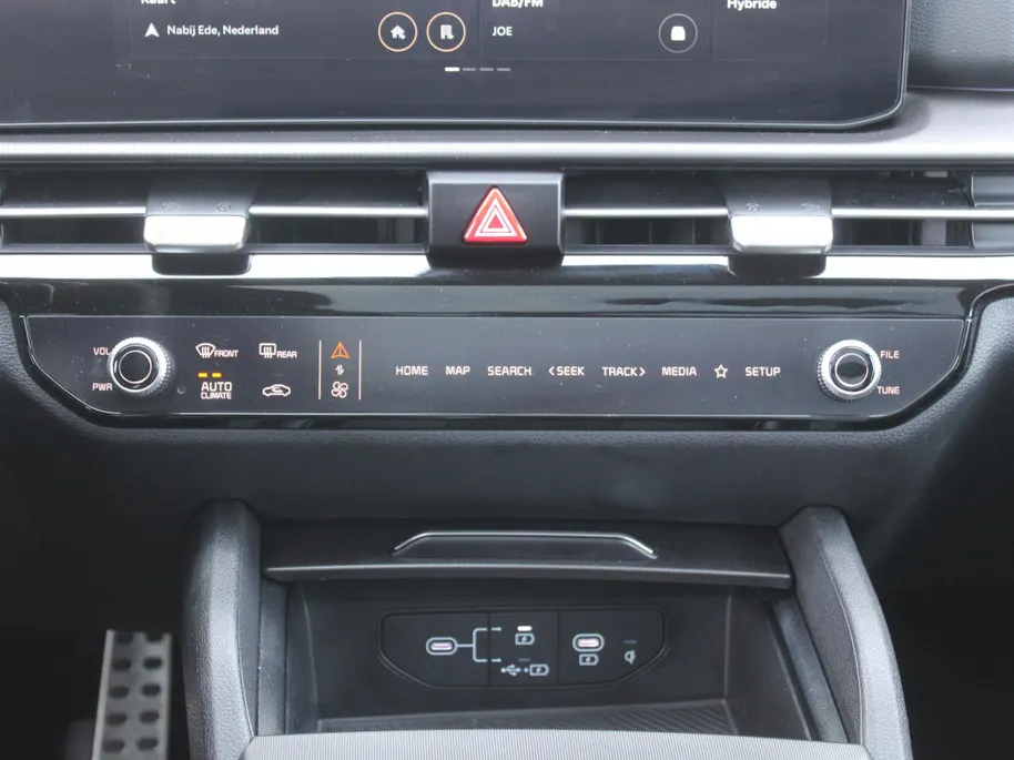 Kia Sportage 1.6 T-GDi Hybrid GT-Line | Trekhaak | Stuur-/stoelverwarming | Elek. stoelverstelling + achterklep | Schuifdak | 18" LM | Cruise adapt. | Camera |