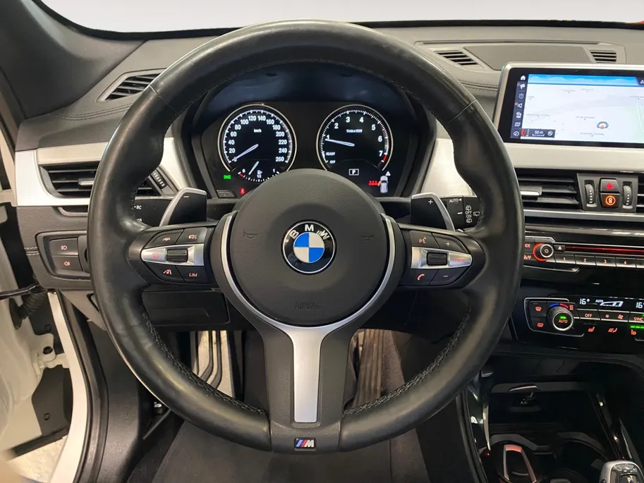 BMW X1 X-DRIVE | 2.0 HIGH EXECUTIVE | M-SPORT | PANODAK | LEDER | DEALERONDERHOUDEN |