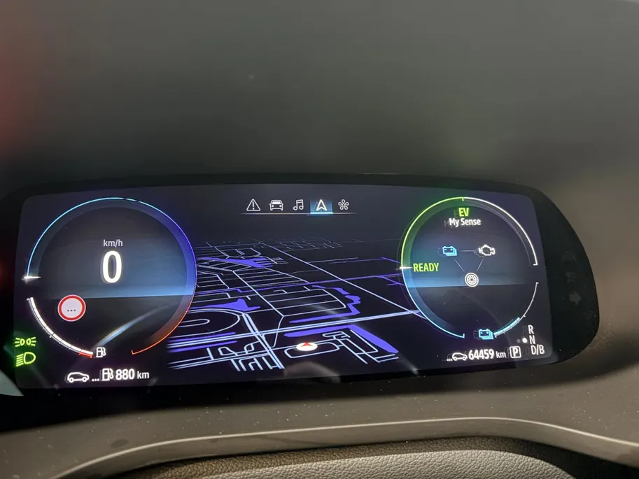 Renault Arkana 145PK E-Tech Hybrid E-Tech Engineered Automaat | 1e eigenaar | Navi | Camera | Parkeersensoren | Apple CarPlay/Android Auto | Lichtmetalen Velgen | Achterspoiler | Cruise Control | Armsteun | Elektrisch verstelbare stoelen |