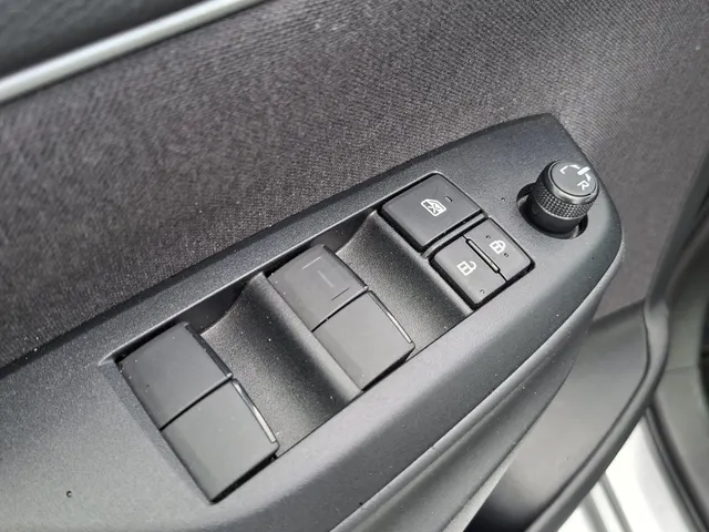 Toyota Yaris 1.5 Hybrid 115 Active CRUISE | NL-auto | rijklaarprijs !!
