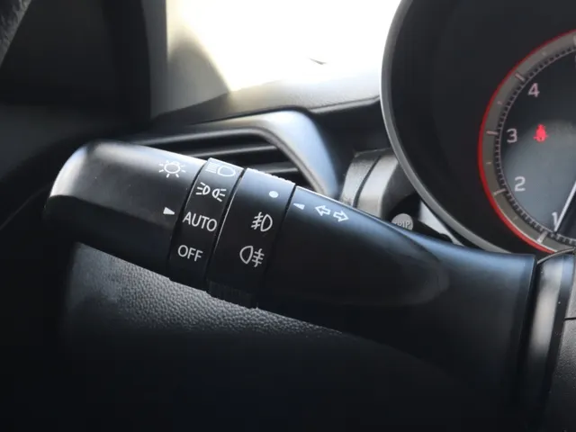 Suzuki Swift 1.2 Select Hybrid Adaptive Cruise | Carplay