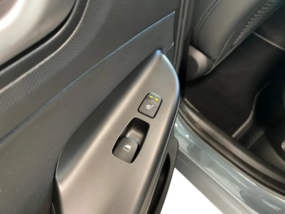 Hyundai Kona 1.6 HYBRID | PREMIUM | AUTOMAAT | NL-AUTO | DEALERONDERHOUDEN |