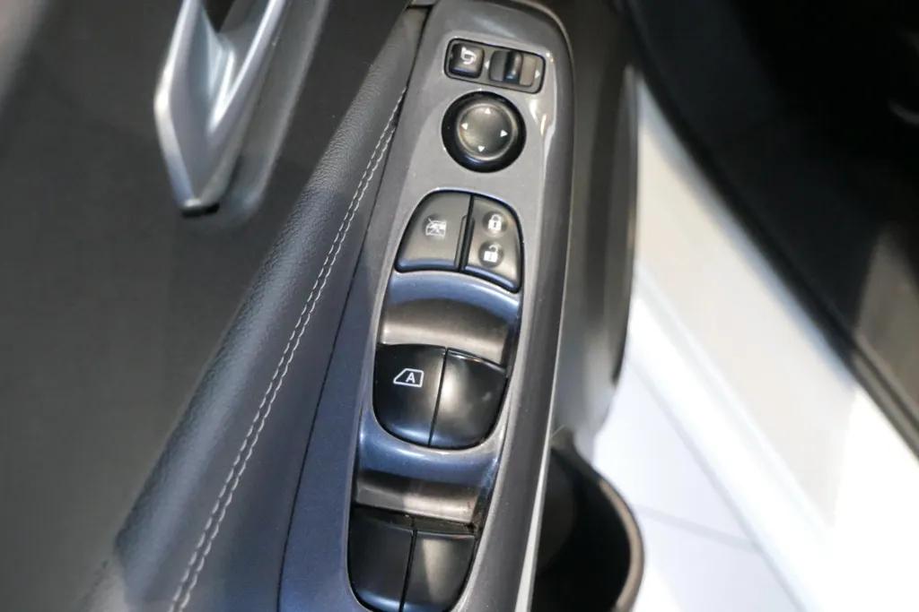 Nissan Juke 1.0 DIG-T N-Design | DEALER ONDERHOUDEN | CAMERA | LM VELGEN | NAVIGATIE | PARKEERSENSOREN | CLIMATE |