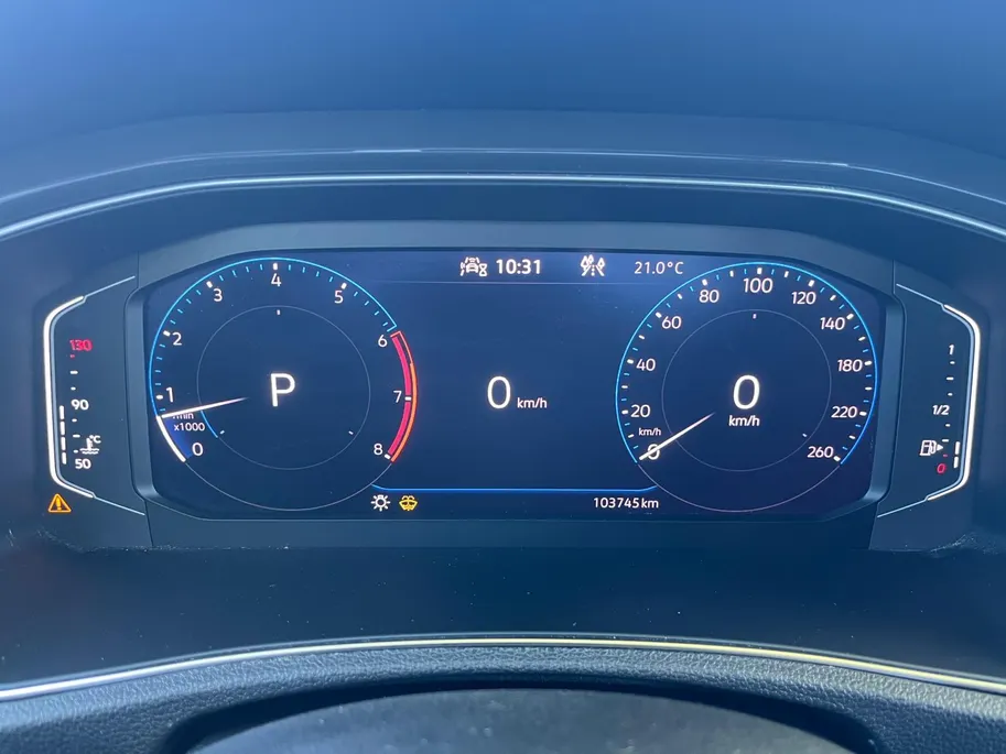 Volkswagen T-Roc 1.5 TSI Sport | Adaptieve Cruise Control | Stoelverwarming | Parkeercamera | Digitale Cockpit