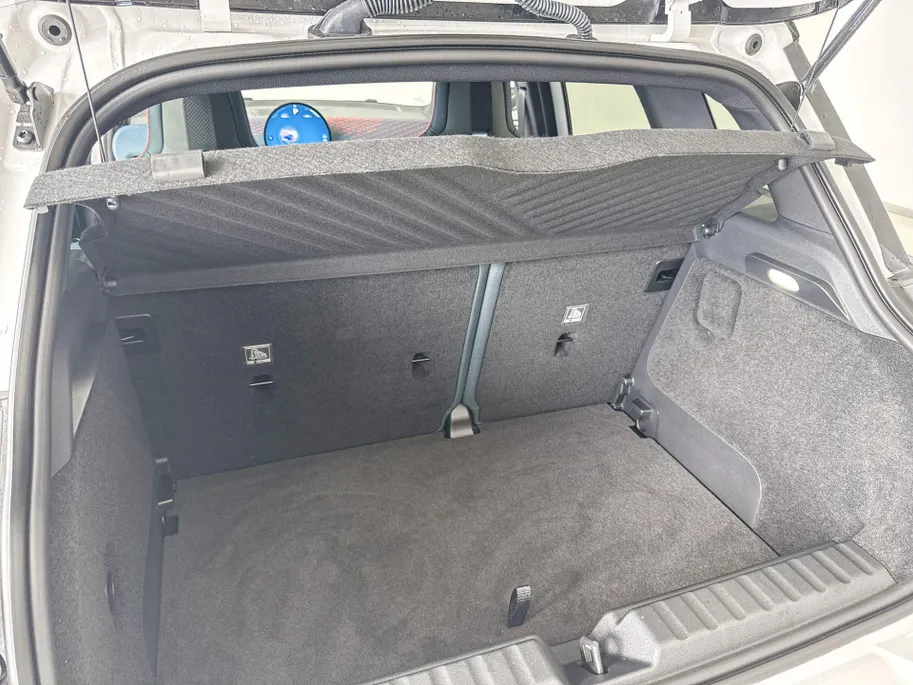 MINI Aceman SE Favoured L 54.2 kWh