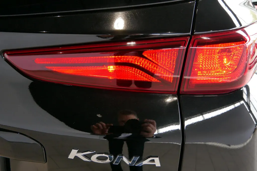 Hyundai Kona 1.6 GDI HEV Fashion | Parkeersensoren achter | Dodehoek sensoren | LM wielen | Climate controle | Adaptive cruise controle | Intelligente sleutel | Navigatie | Bluetooth | Zeer nette auto |