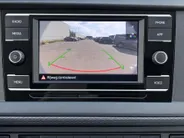 Volkswagen Bedrijfswagens Transporter 2.0TDi 150pk DSG L2 · Achteruitrijcamera · bijrijdersbank · automaat · Apple Carplay / Android Auto ·