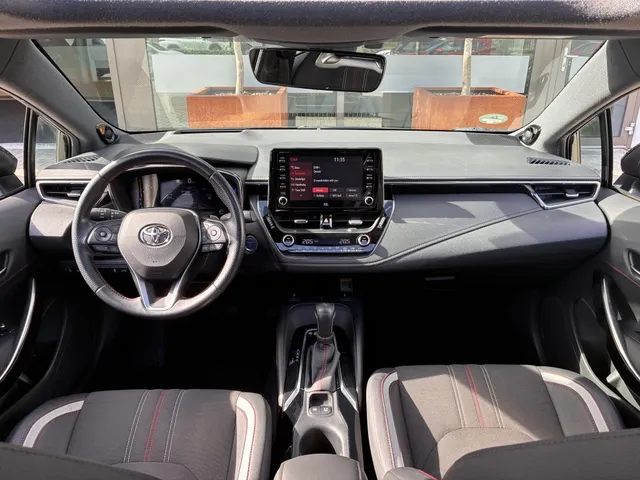 Toyota Corolla Touring Sports 2.0 Hybrid GR-Sport | Panoramadak | JBL | Trekhaak