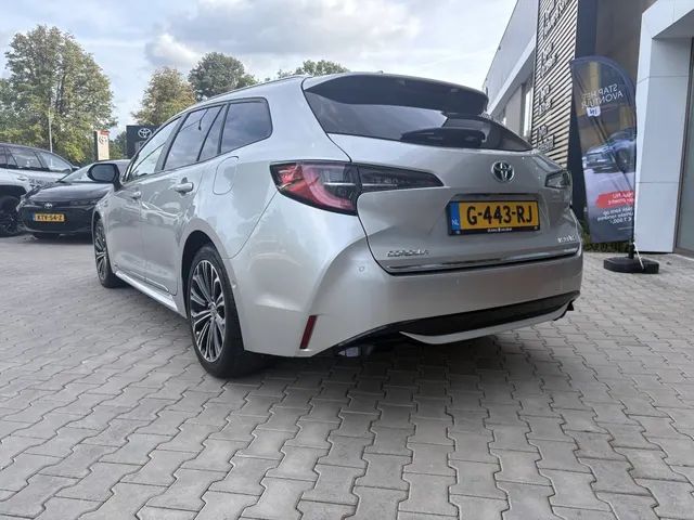 Toyota Corolla Touring Sports 2.0 Hybrid Style | Head Up | Parkeersensoren V+A