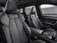 Audi Q6 e-tron S edition 83 kWh 252 PK · Trekhaak elek. wegklapbaar · Optiekpakket zwart · Zwart lederen S-line bekleding