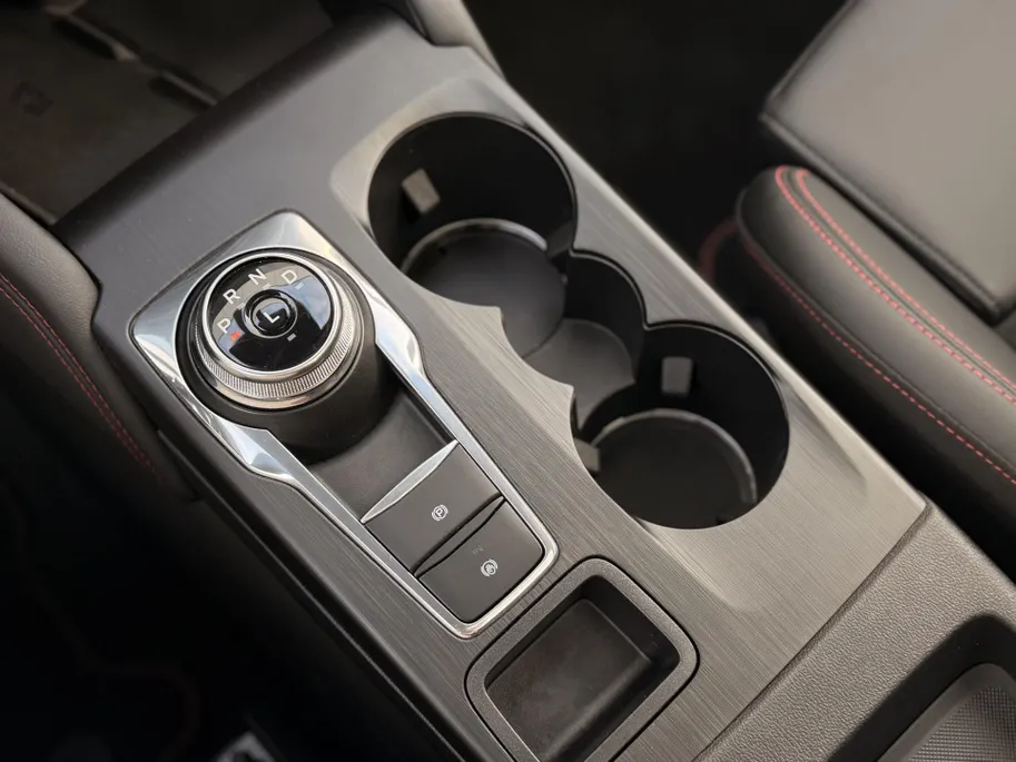Ford Kuga 2.5 PHEV ST-Line X DRIVER ASSISTANCE PACK I WINTER PACK I BLACK PACKAGE I  PANORAMADAK I MATRIX LED-KOPLAMPEN I APPLE CARPLAY / ANDROID AUTO I