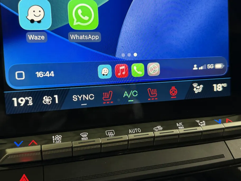 Renault Austral 200PK E-Tech Full Hybrid Esprit Alpine Automaat | 360 Camera | Elektrische Voorstoelen | Climate Control | Stoelverwarming | Digital Cockpit | Apple CarPlay/Android Auto | Lichtmetalen Velgen | Full LED |