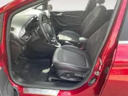 Ford Fiesta 1.0 EcoBoost Vignale 125PK | Adaptieve Cruise Control | B&O | Half leder | Camera | Keyless Entry | Privacy Glass | Winter Pack | Parkeersensoren | Navigatie | All weather banden