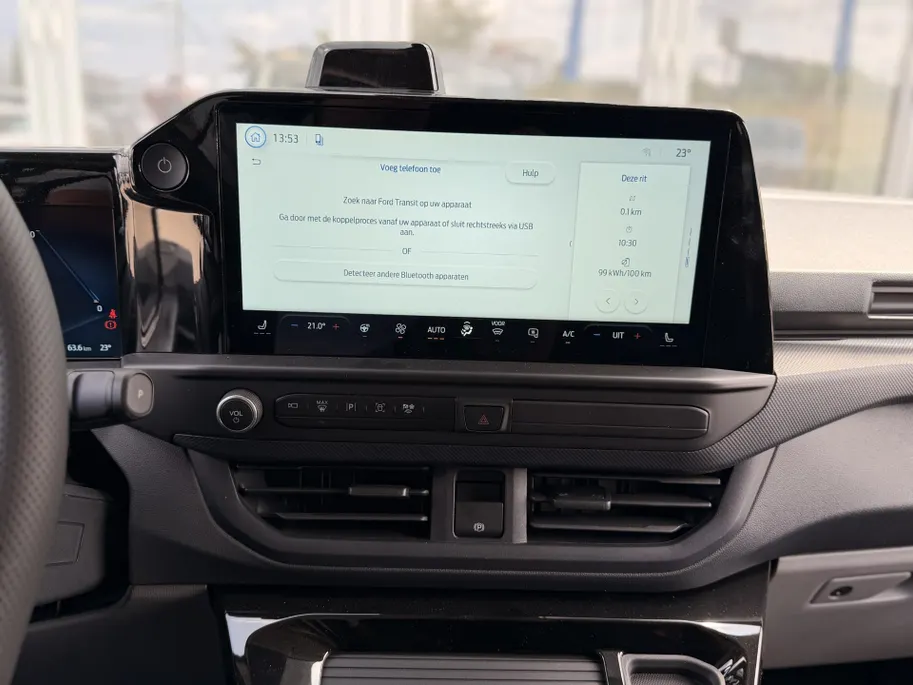 Ford E-Transit Custom L2H1 MS-RT 71 kWh 286 PK Dubbele Cabine UIT VOORRAAD I INKLAPBARE TREKHAAK I DRIVER ASSIST PACK ULTIMATE I DUBBELE ZIJSCHUIFDEUREN I FULL LED-KOPLAMPEN I APPLE CARPLAY / ANDROID AUTO I