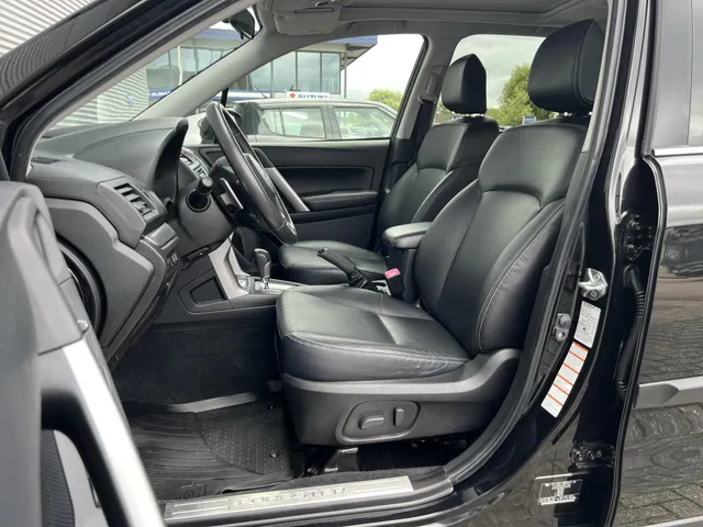 Subaru Forester 2.0 Executive Automaat | Cito Onderhouden & Geleverd | Navigatie | Trekhaak | Elek. Schuif/Kantel Dak | Parkeersensoren Voor