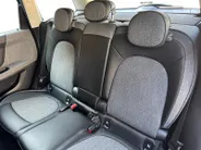 MINI Countryman 1.5 Cooper Chili | Harman & Kardon | Elektrische Stoelverstelling | Automatische Achterklep | Camera | Navi | Parkeersensoren | Cruise & Climate Control | 12 Maanden BOVAG Garantie