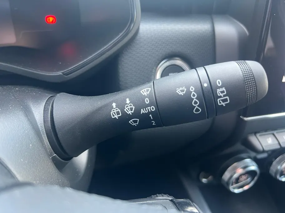 Mitsubishi Colt 1.6 HEV Intense+ | 8 JAAR GARANTIE | PDC V+A | Achteruitrijcamera | Navigatie | Stoel-/stuurverwarming | Apple Carplay/ Android Auto |