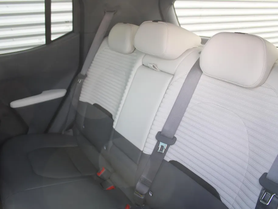 Kia EV2 GT-Line 61 kWh | Stuur-/stoelverwarming + ventilatie | 360 Camera | Schuifdak | Geheugenstoel | 19' LM | Dodehoek detectie | Telefoonlader |