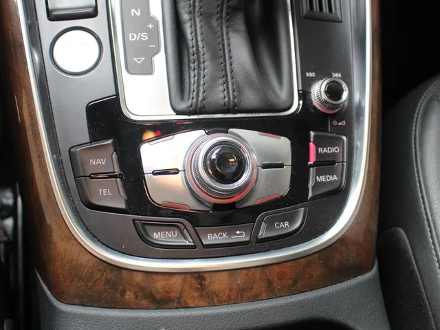 Audi Q5 2.0T Quattro Automaat | Panoramadak | Leder | Trekhaak | Parkeercamera | El. Stoelverstelling