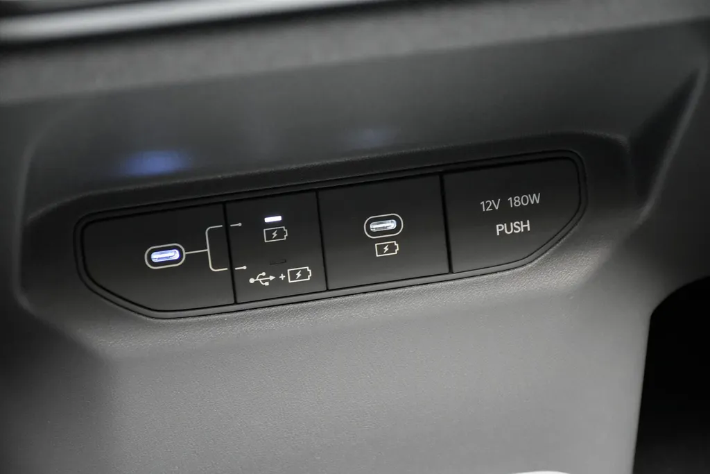 Kia EV3 58,3 kWh 204pk Plus Advanced