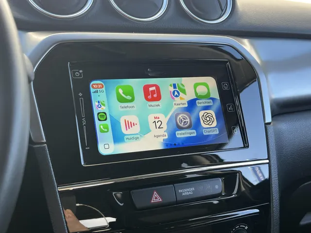 Suzuki Vitara 1.5 Hybrid Select Automaat | Trekhaak | All Season Banden | Lage Kilometerstand | Apple Carplay & Android Auto