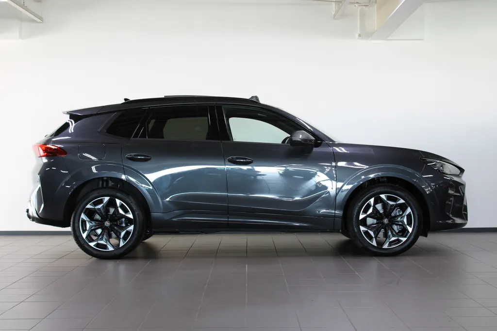 CUPRA Terramar 1.5 TSI e-Hybrid Business / Trekhaak / Pan. dak / Stoel + Stuur verw. /