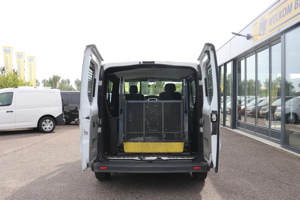 Renault Trafic 2.0 dCi T27 L1H1 Aangepast voor Rolstoelvervoer | | Automaat | Aanpassing voor rolstoelvervoer |