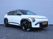 Kia EV3 GT-Line 81.4 kWh | Stuur-/stoelverwarming | Schuifdak | Camera | Dodehoek detectie | Elek. stoelverstelling | 19' LM | LED | Telefoonlader |