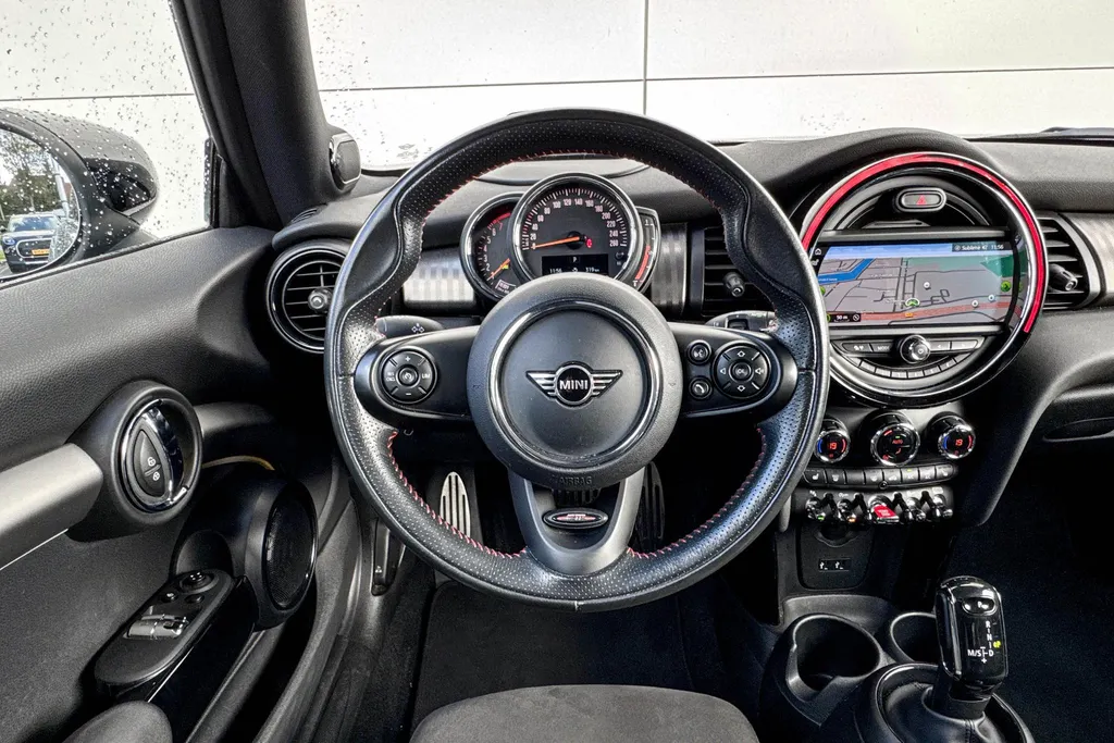 MINI Cooper 3-deurs Cooper 60 Years Edition