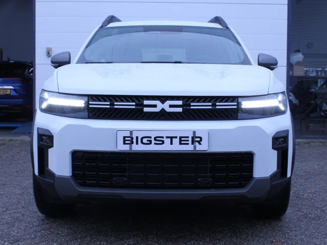Dacia Bigster Hybrid 155 PK Limited Edition | Winter Pack | Around Viewmonitor | Apple CarPlay & Android Auto | DEMO VRAAG NAAR DE BESCHIKBAARHEID