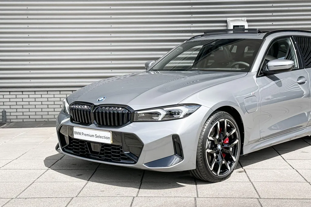BMW 3 Serie Touring 330e