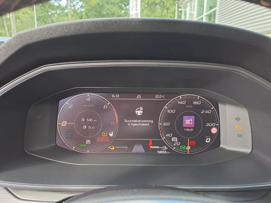 CUPRA Formentor 1.4 e-Hybrid VZ Copper Edition | Voorstoelen verwarmd | Automaat | ECC | Navi | Leer | Stuur verwarmd | Apple Carplay/Android Auto | Cruise control adaptief | SOH 93,6%