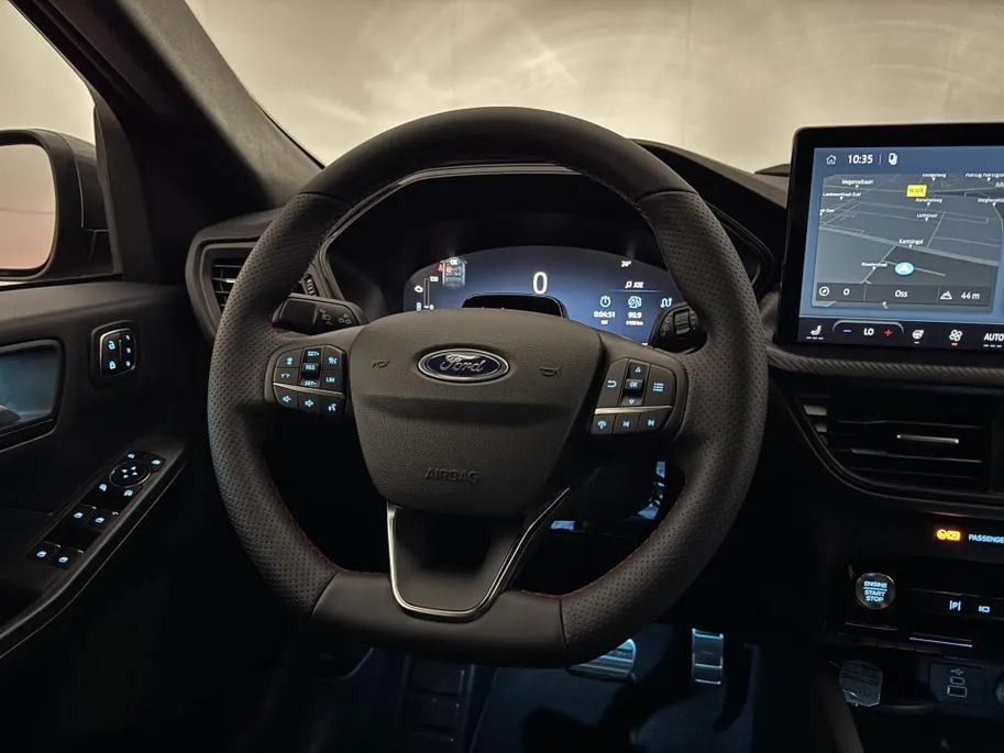 Ford Kuga 2.5 PHEV ST-Line X | DIT IS EEN VOORRAADAUTO! | Elek. Trekhaak | All Weather Banden |