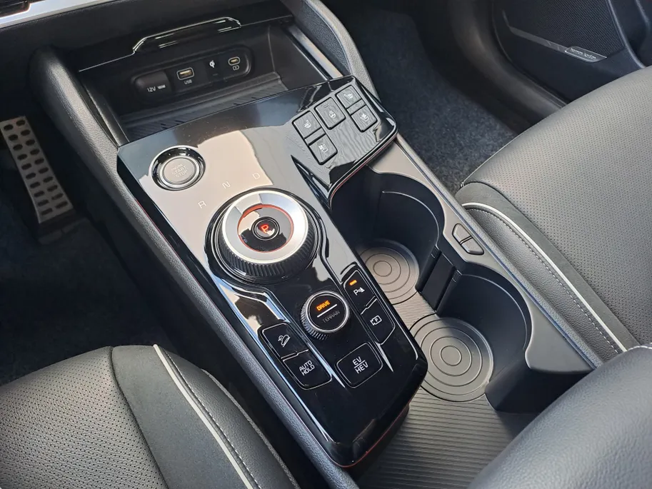 Kia Sportage 1.6 T-GDi Plug-in Hybrid AWD GT-PlusLine | Automaat | 360 Camera | Harmann Kardon | Leer | Stoel Verwarming / Verkoeling