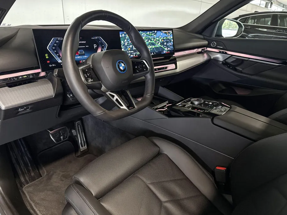 BMW i5 Touring eDrive40 84 kWh