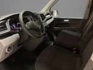 Volkswagen Bedrijfswagens Transporter 2.0TDi 110pk L2H1 30 · Achteruitrijcamera · Trekhaak · Stoelverwarming · Standkachel · Apple Carplay / Android Auto · Dakdragers ·