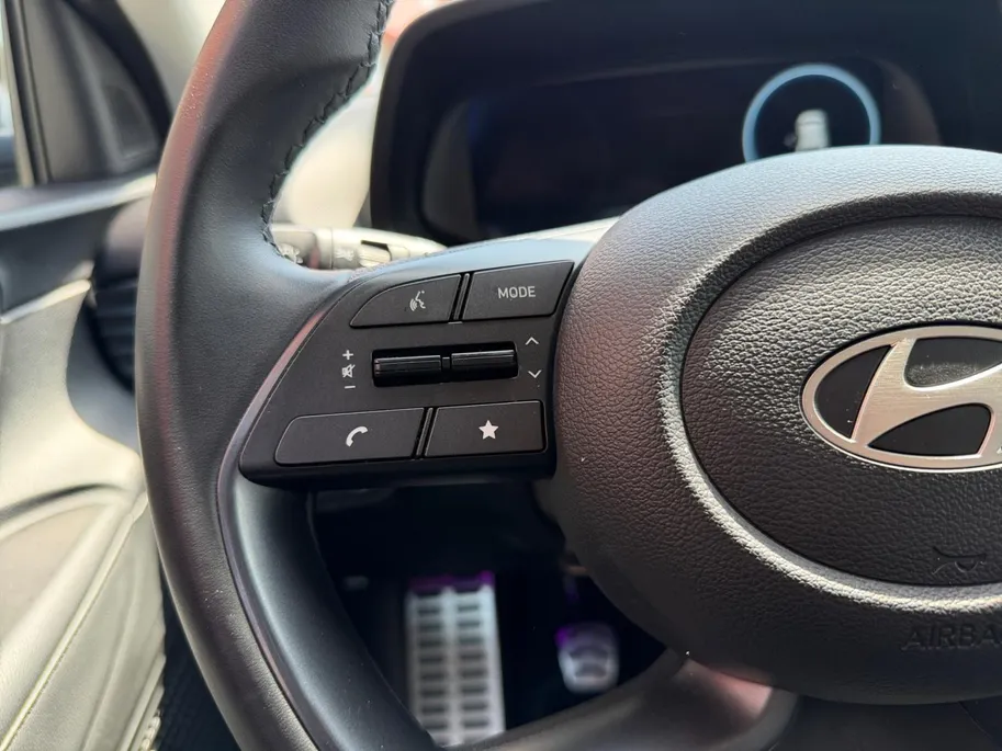Hyundai Bayon 1.0 T-GDI Comfort | Navigatie | Achteruitrijcamera | Parkeersensoren achter | Airco | Cruise Control | DEALER AUTO