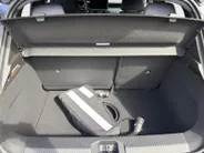 Renault 5 comfort range techno 52 kWh nu op voorraad met 1600,- korting , Pack Advanced Driving Assist , pack winter , Pack Harman Kardon premium sound , Apple Carplay/Android Auto , stoel en stuurverwarming , camera .