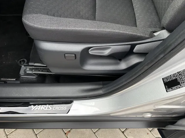 Toyota Yaris Cross 1.5 Hybrid 115 Dynamic | Blindspot | Parkeersensoren V+A