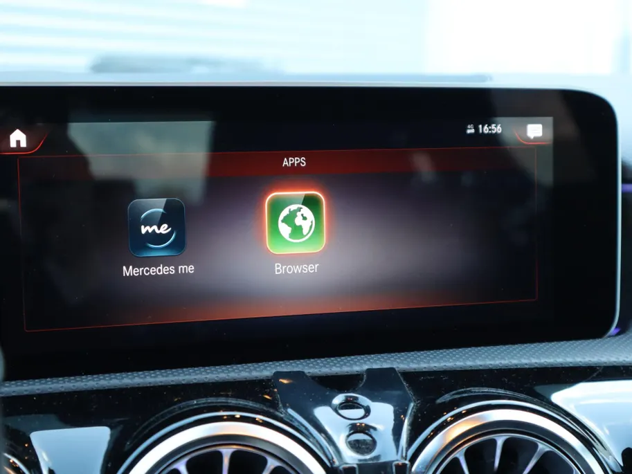Mercedes-Benz A-Klasse 250 e l Panoramadak l Stoelverwarming l Achteruitrij camera