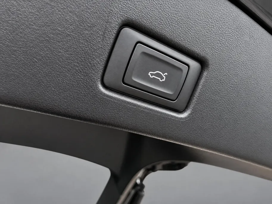 Audi Q4 Sportback e-tron 45 S Edition 82 kWh 210kW/286PK · Leder · Stoelverwarming · Navigatie · Apple/Android Car Play ·